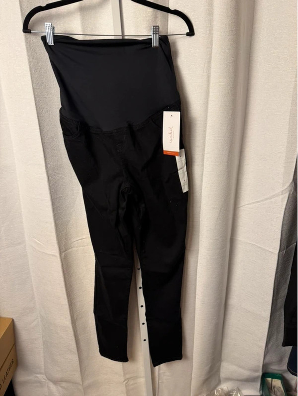 Maternity jeans size 6